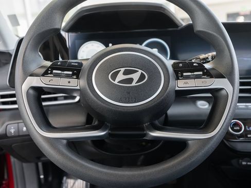 Used 2024 Hyundai Elantra SEL FWD image 22