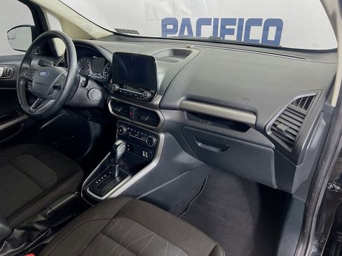 Used 2019 Ford EcoSport SE image 32