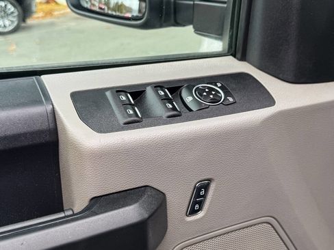 Used 2017 Ford F250 XL w/ Power Equipment Group image 25