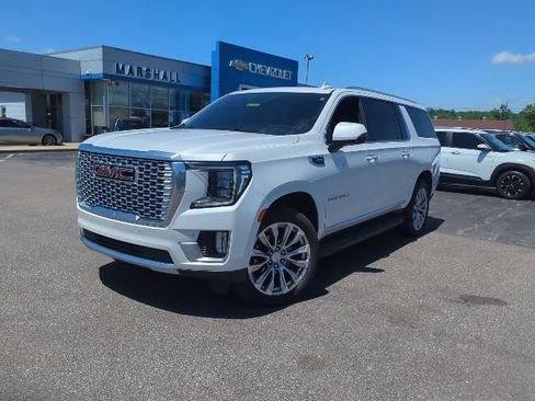 Used 2024 GMC Yukon XL Denali w/ Max Trailering Package AWD/4WD image 3