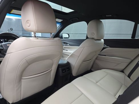 Used 2022 Cadillac CT4 Luxury w/ Sun And Sound Package RWD image 35