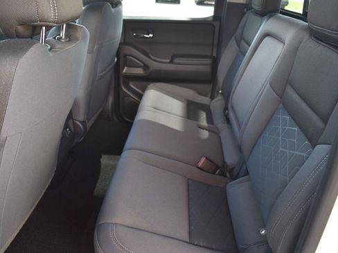 Certified 2025 Nissan Frontier SV w/ SV Convenience Package RWD image 49