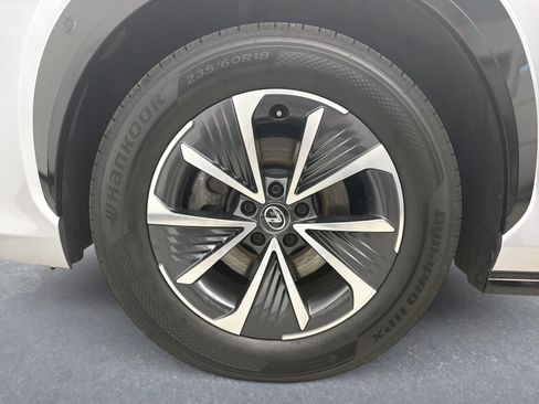 Used 2023 Lexus RZ 450e Premium w/ Technology Package AWD/4WD image 25