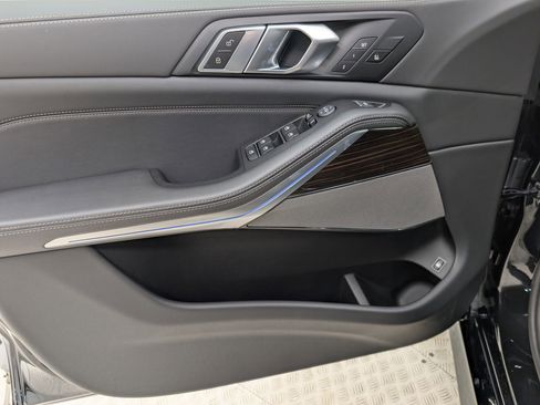 New 2026 BMW X5 xDrive50e w/ M Sport Package image 14