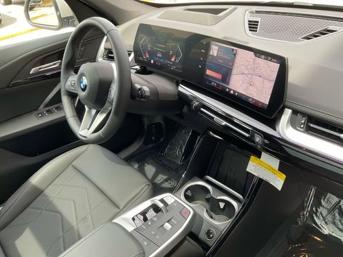 New 2026 BMW X1 xDrive28i AWD/4WD image 32