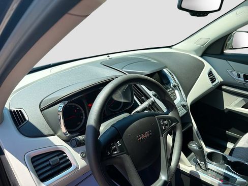 Used 2017 GMC Terrain SLE FWD image 9