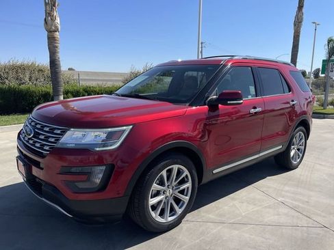Used 2016 Ford Explorer Limited w/ Equipment Group 301A AWD/4WD image 4