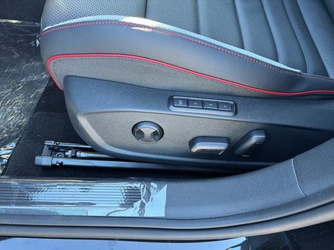 New 2026 Volkswagen GTI SE FWD image 13