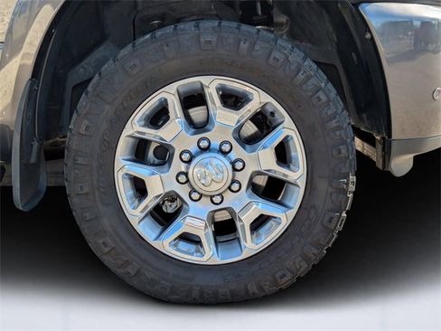 Used 2018 RAM 2500 Limited image 10