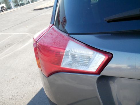 Used 2014 Toyota RAV4 LE image 17