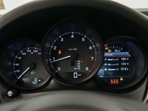 New 2026 Porsche Macan image 26