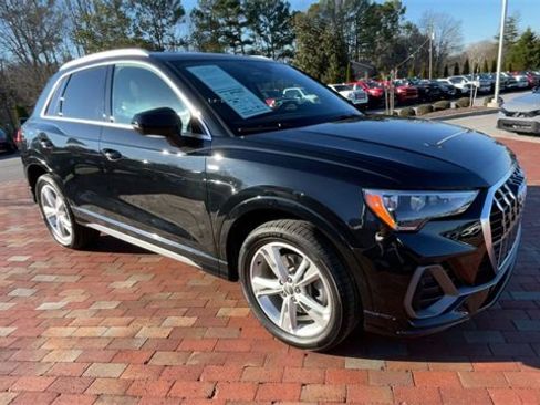 Used 2020 Audi Q3 2.0T Premium w/ Convenience Package image 3