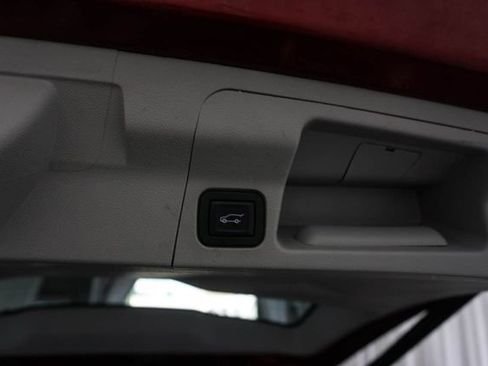 Used 2023 GMC Acadia SLT w/ Technology Package FWD image 20