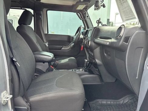 Used 2016 Jeep Wrangler Unlimited Sport AWD/4WD image 16