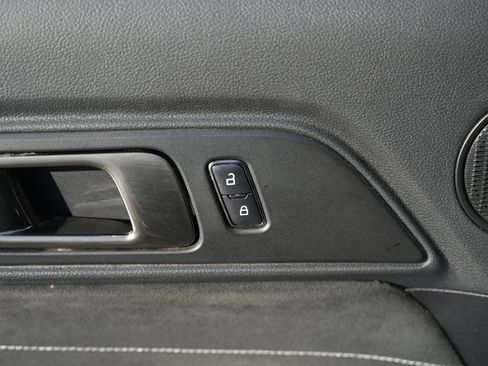 Used 2017 Ford Mustang Shelby GT350 image 43