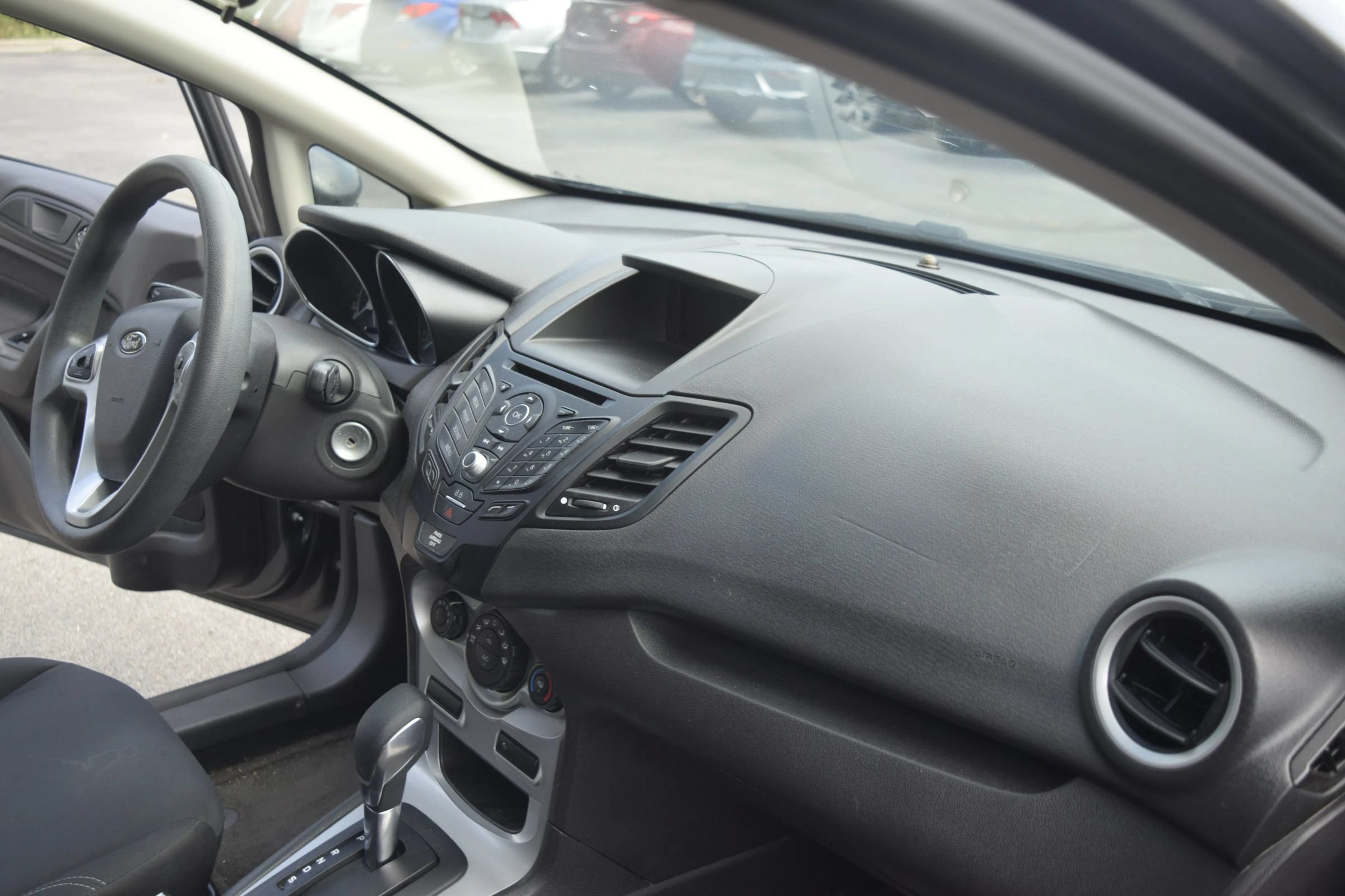 Used 2018 Ford Fiesta SE FWD image 10