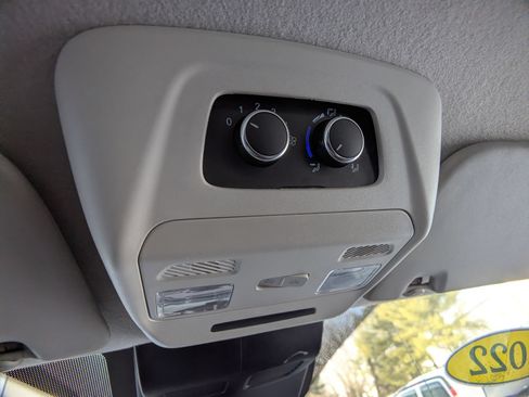 Used 2022 Ford Transit 350 XLT RWD image 18
