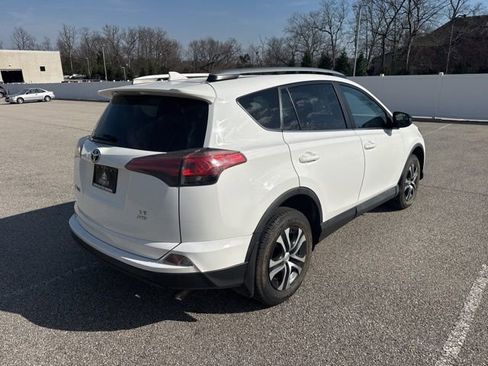 Used 2018 Toyota RAV4 LE w/ All Weather Liner Package image 5