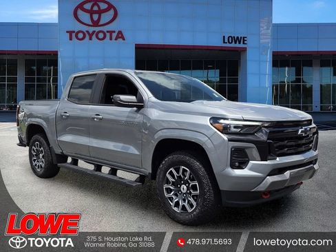 Used 2025 Chevrolet Colorado Z71 AWD/4WD image 1