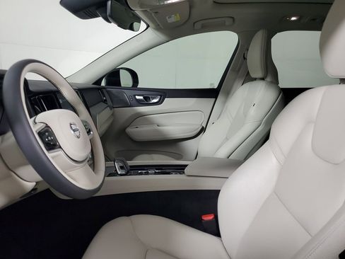 Certified 2023 Volvo XC60 B5 Plus w/ Climate Package FWD image 24