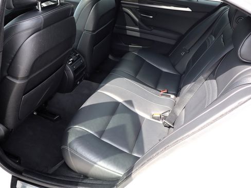 Used 2016 BMW 550i xDrive Sedan AWD/4WD image 19