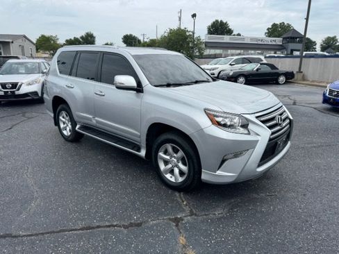 Used 2019 Lexus GX 460 AWD/4WD image 8