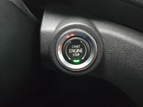 Used 2021 Chevrolet TrailBlazer LT w/ Premium Seating Package image 38