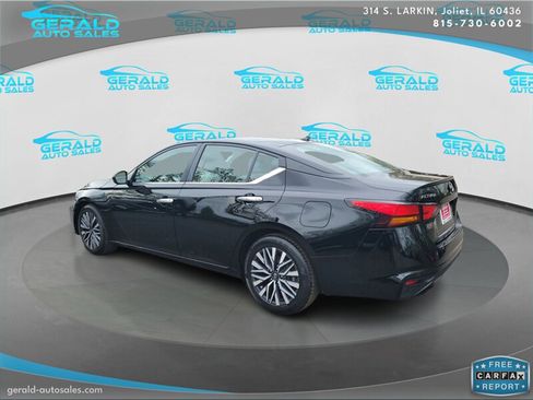 Used 2023 Nissan Altima 2.5 SV w/ SV Premium Package FWD image 8