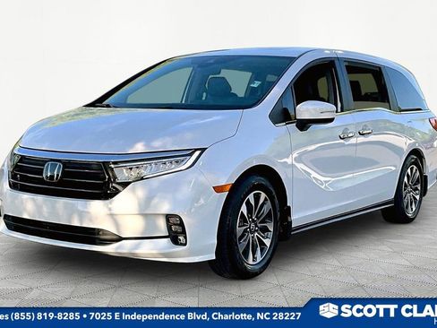 Used 2023 Honda Odyssey EX-L image 3