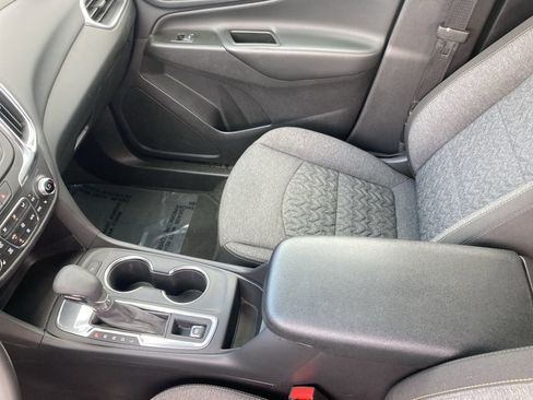 Used 2024 Chevrolet Equinox LT image 24