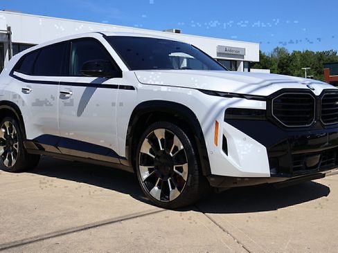 Used 2024 BMW XM image 1