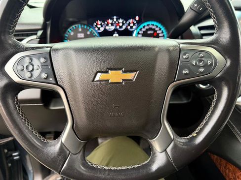 Used 2019 Chevrolet Suburban Premier image 42