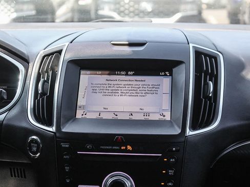 Used 2019 Ford Edge ST w/ Equipment Group 401A AWD/4WD image 18