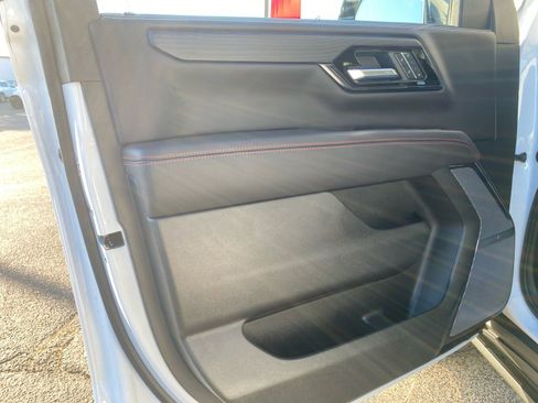 New 2026 GMC Yukon XL AT4 Ultimate w/ LPO, Floor Liner Package image 30