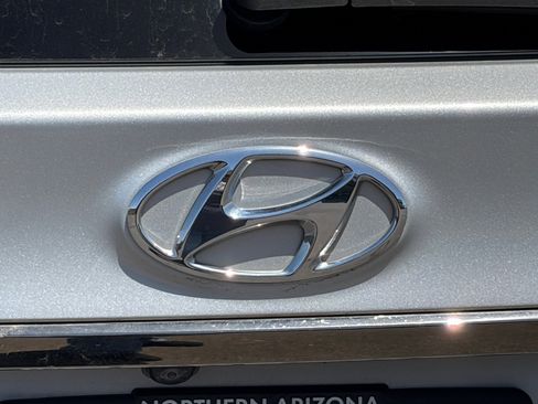 Used 2020 Hyundai Santa Fe Limited FWD image 7