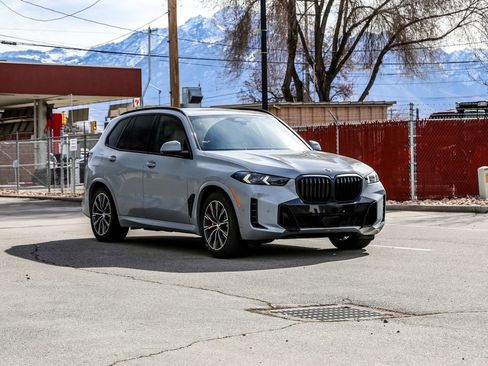 New 2026 BMW X5 xDrive50e w/ M Sport Package image 7