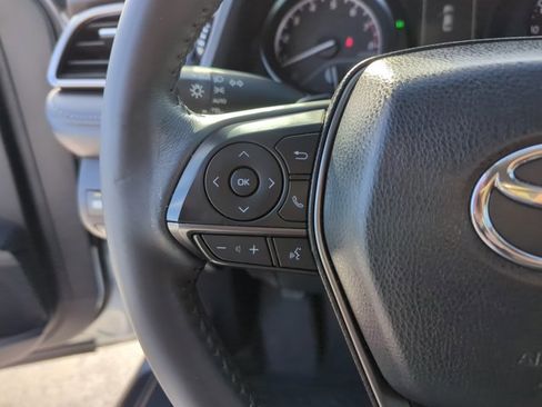 Used 2024 Toyota Camry SE image 13