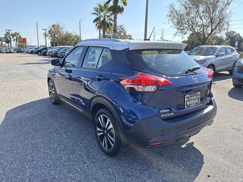 Used 2019 Nissan Kicks SR w/ SR Premium Package image 6