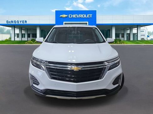 Used 2024 Chevrolet Equinox LT w/ LPO, Floor Liner Package image 3