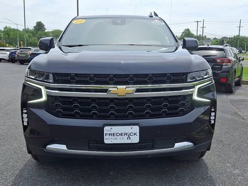 Used 2023 Chevrolet Suburban LS w/ Driver Alert Package AWD/4WD image 2