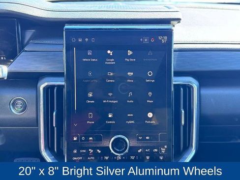 Used 2024 GMC Acadia Elevation image 17