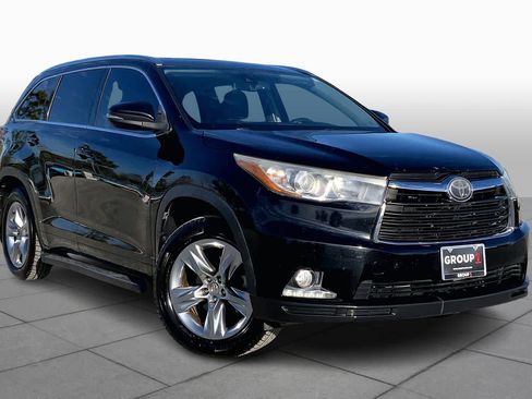 Used 2014 Toyota Highlander Limited Platinum image 2