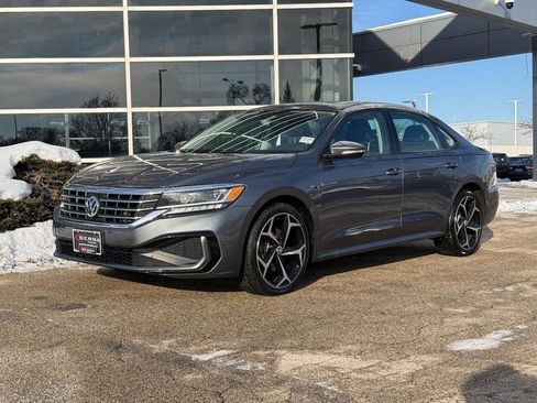 Used 2020 Volkswagen Passat 2.0T R-Line image 7