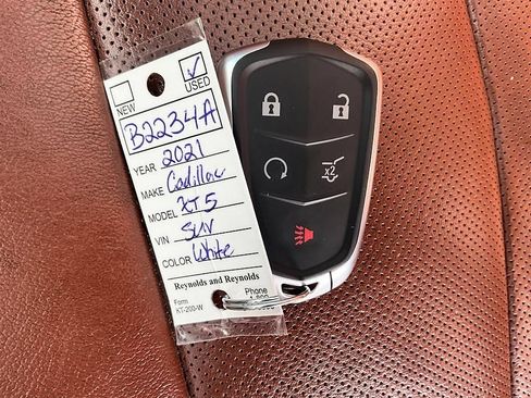 Used 2021 Cadillac XT5 Premium Luxury AWD/4WD image 35