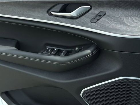 New 2026 Jeep Grand Cherokee Limited AWD/4WD image 25