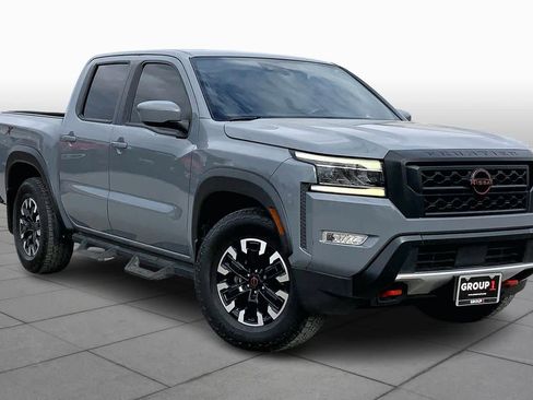 Used 2022 Nissan Frontier Pro-X w/ Technology Package image 2