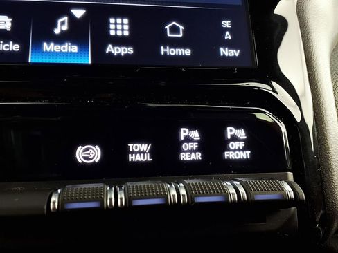 Used 2024 RAM 3500 Laramie w/ Night Edition AWD/4WD image 22