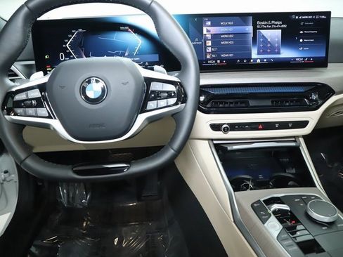 Certified 2025 BMW 330i xDrive Sedan w/ Premium Package image 28