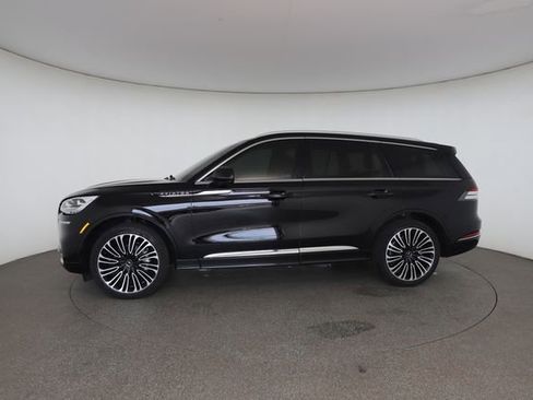 Used 2023 Lincoln Aviator Black Label AWD/4WD image 6