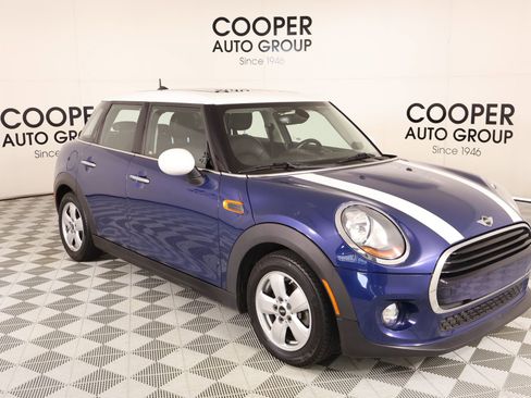 Used 2017 MINI Cooper 4-Door Hardtop FWD image 1